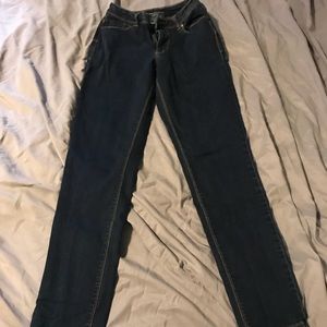 Maurice’s curvy 1/2 skinny jean